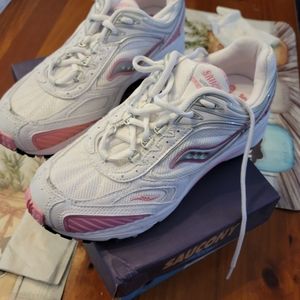 Saucony Grid Aura TR6 Womens Running Shoes